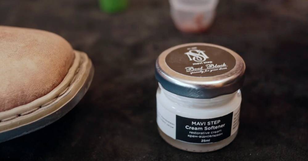 Repair and Restoration of Sofas and Other Leather Furniture with Leather Repair Cream | MAVI STEP EUROPE How to Repair and Restore a Sofa and Other Leather Furniture with Leather Repair Cream: Step-by-Step Instructions